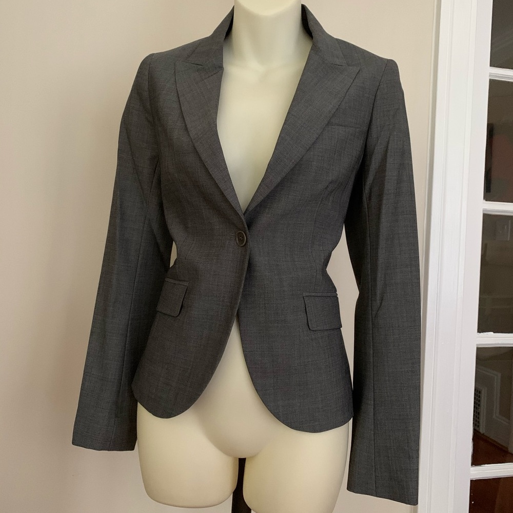 NWOT Theory suit jacket blazer chic